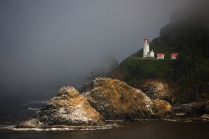 Heceta Head Lighthouse, Yachats, Oregon. Uploaded to Flickr by PhotoScenics.