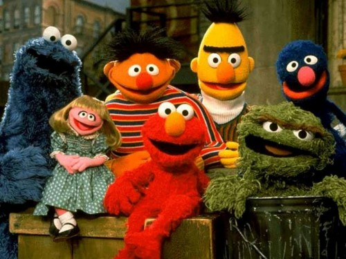 Some of the familiar Sesame Street gang. Uploaded by myfreewallpapers.net.